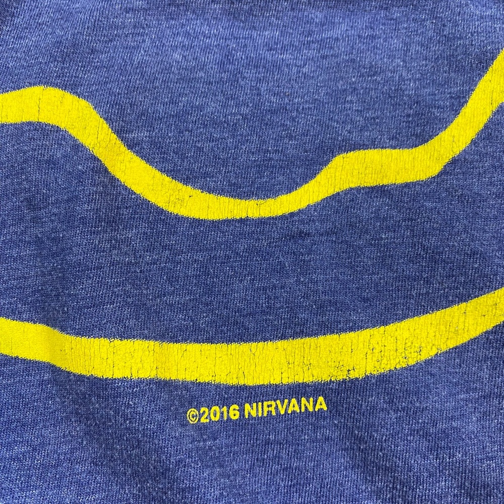 Nirvana Band T-shirt 2016 Blue Yellow Small Music Tour Concert T-shirt - Picture 3 of 4